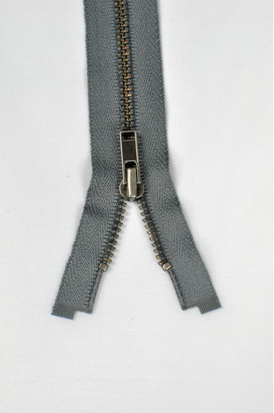 ZIP060 4號拉鏈 單頭拉鏈款式  紅古銅牙拉鏈款式  開尾拉鏈  不設單獨拉鍊訂購 細節-2